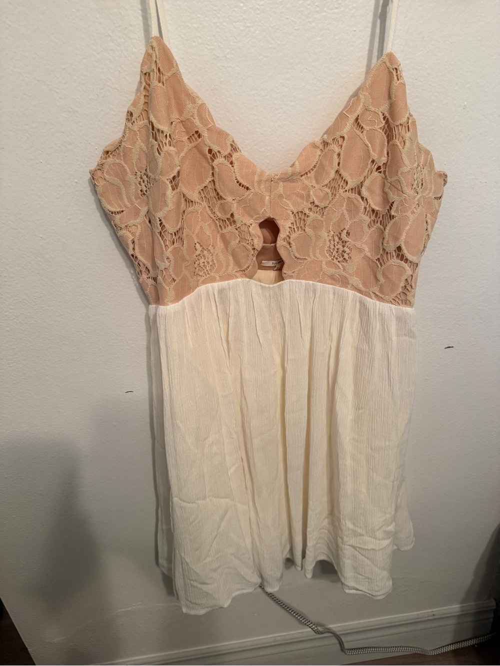 Tularosa Blush Lace & Cream Spaghetti-Strap Dress
